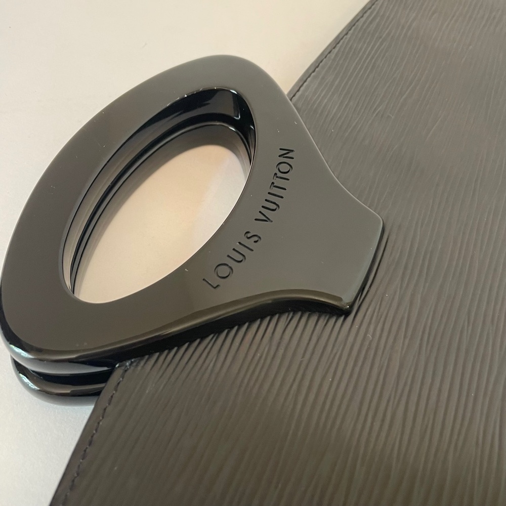 Louis Vuitton Noctambule Epi Tote Black Leather Vintage Lucite Handle - Picture 8 of 16